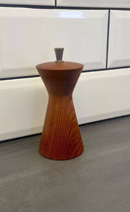 Peugeot pepparkvarn teak