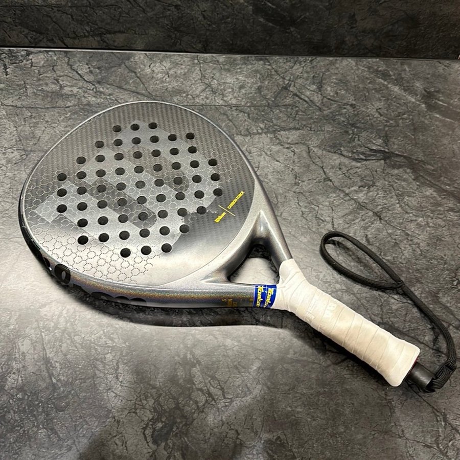 Wilson Carbon Force Padelracket