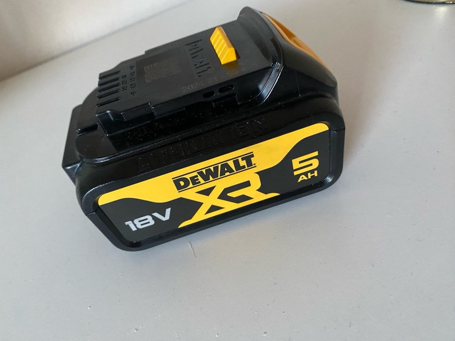 Dewalt 18V 5Ah XR Batteri NY