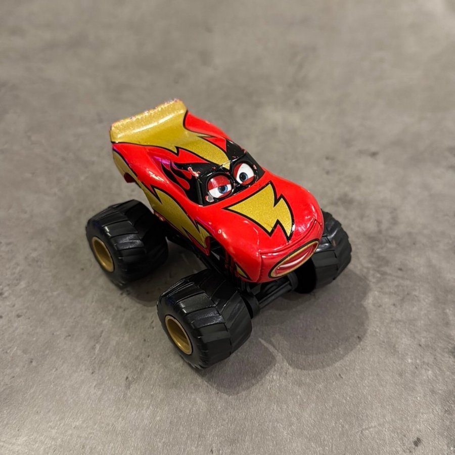 Disney bilar Monstertruck Blixten Mcqueen / Sixten McFlin