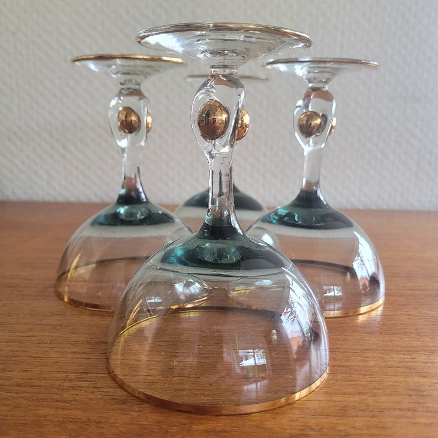 Art Deco 4 champagneglas gulddetaljer mod Suzanna Jozef Stanik Zlatno glassware