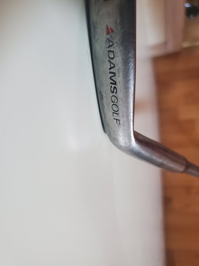 Adams Golf GT Tight Lies Järnset 3-9 PW SW samt grafitskaft