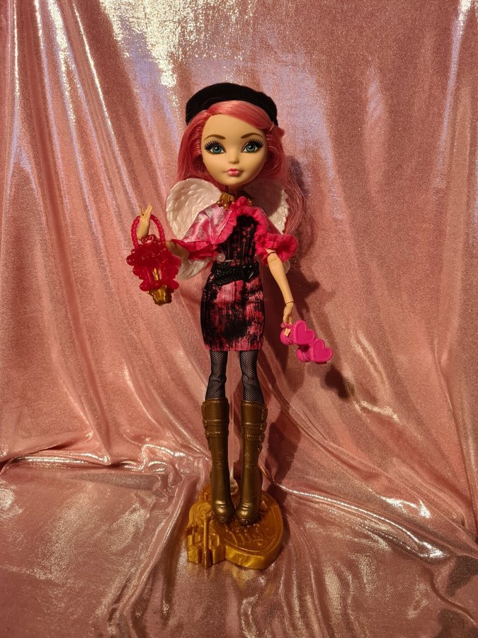 Ever after high C.A. Cupid Through the woods