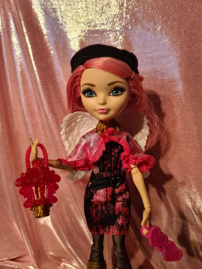 Ever after high C.A. Cupid Through the woods