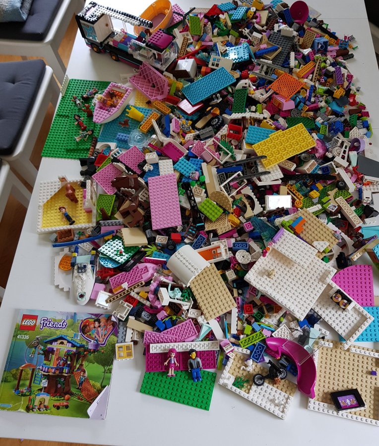 Lego friends och andra legobitar ca 6 kg