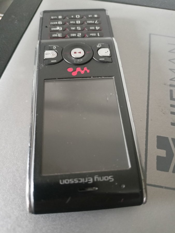 Sony Ericsson W595 walkman fint skick olåst