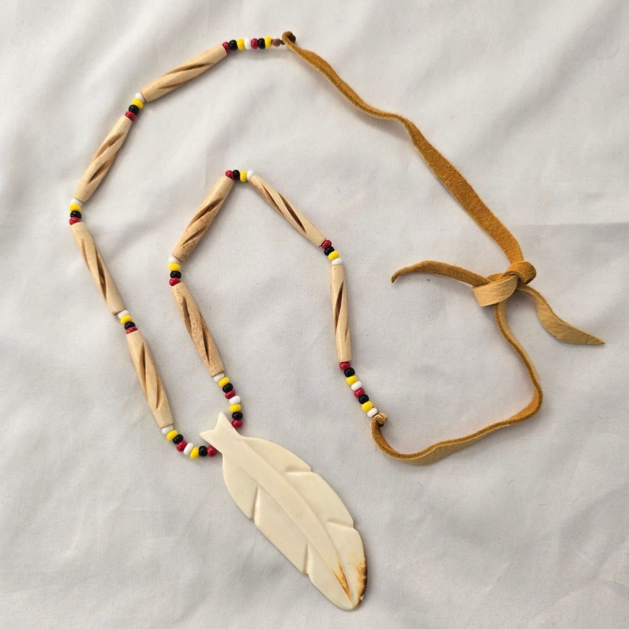 Halsband - Lakota - Woonded Knee - Pine Ridge Reservation - Elk - Fjäder