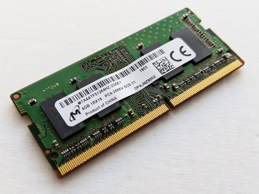 Micron MTA4ATF51264HZ-2G6E1 PC4-2666 4GB DDR4 - (R03)