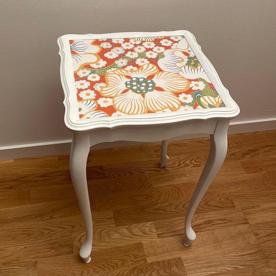 Vintage Vit Bord Tapet Röd Eldblomman Josef Frank Svenskt Tenn