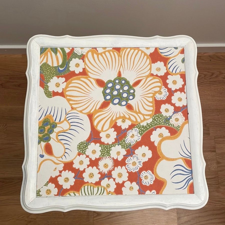 Vintage Vit Bord Tapet Röd Eldblomman Josef Frank Svenskt Tenn