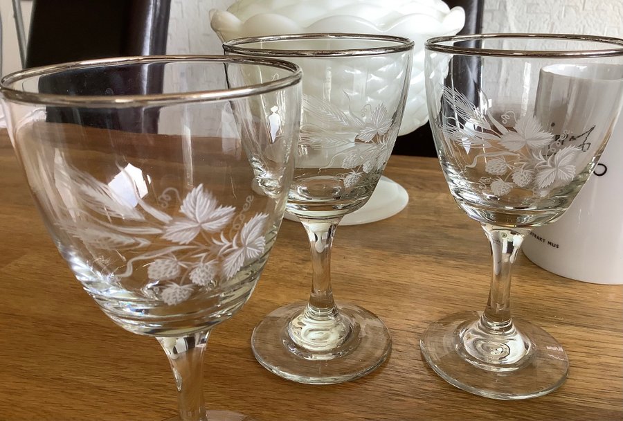 3 st glas med silvrig kant retro vintage sherry glas ? 15 cl vinglas ?