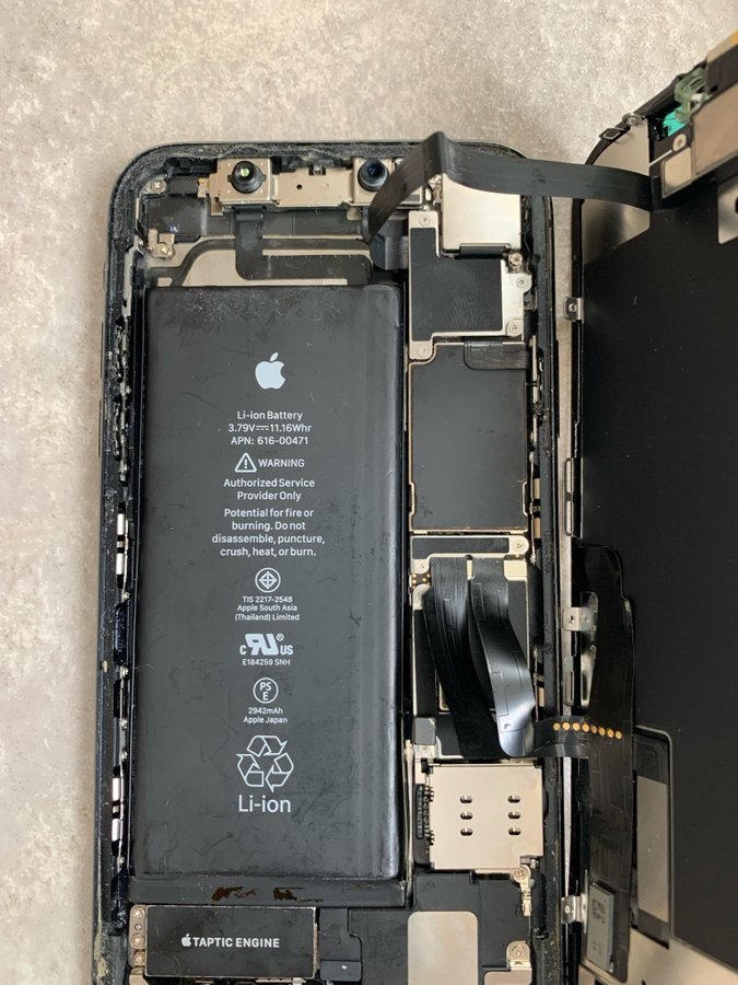 iPhone XR reservdelar