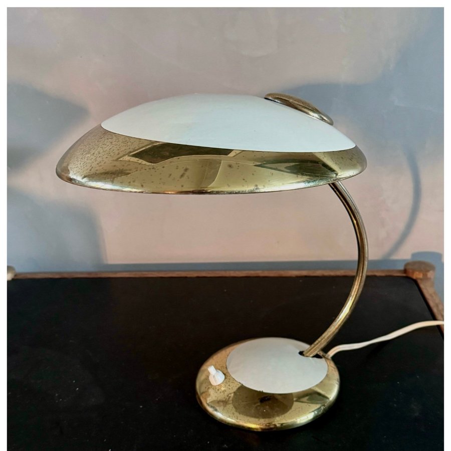 Helo Bauhaus lampe