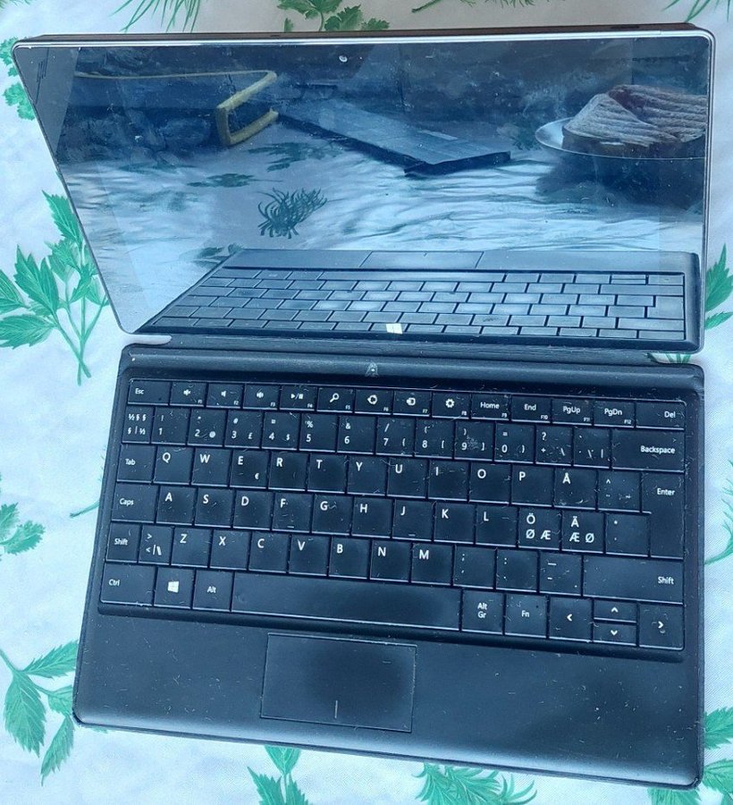 Microsoft Surface Pro 128 GB model 1415