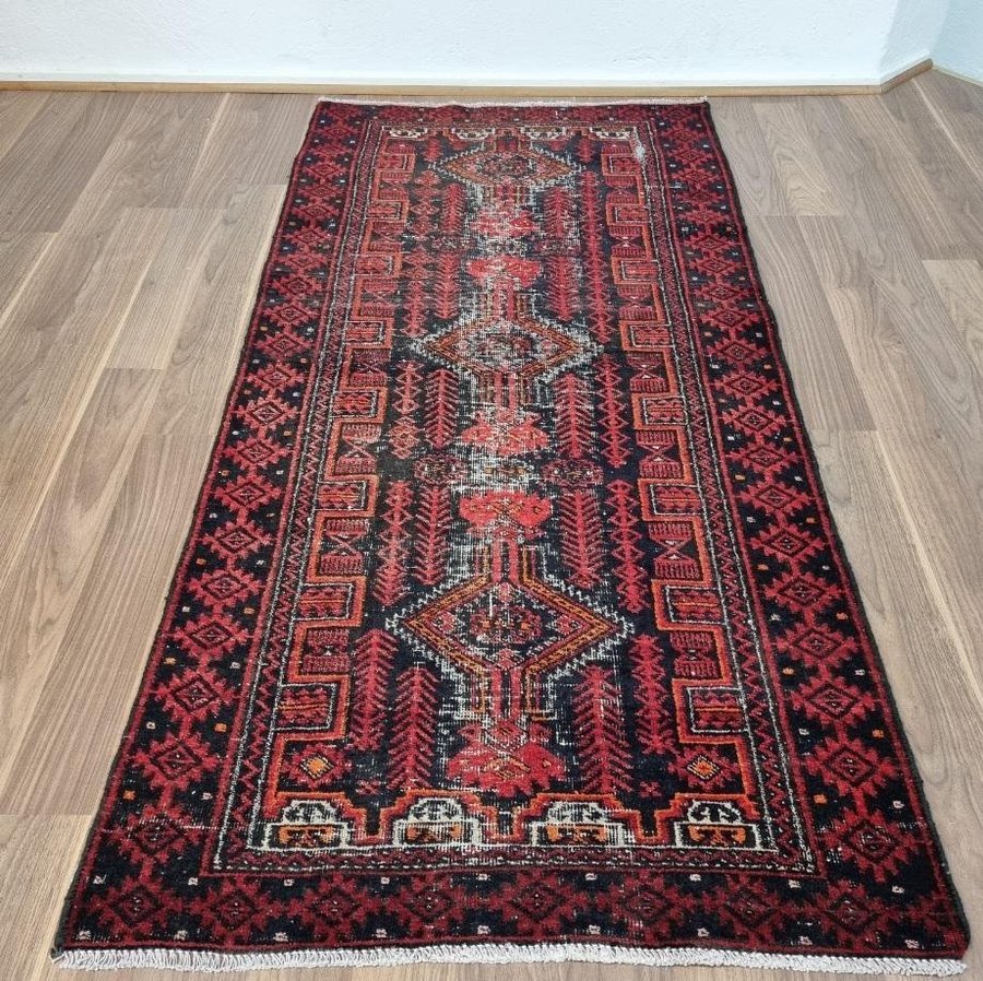 Unik Äkta Vintage matta ca: 178x87 cm - LAGERRENSNING AUKTION