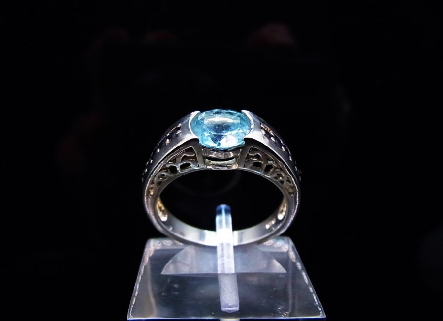 BLAUTOPAS - SAPHIR RING , TOPAS 2 KARAT