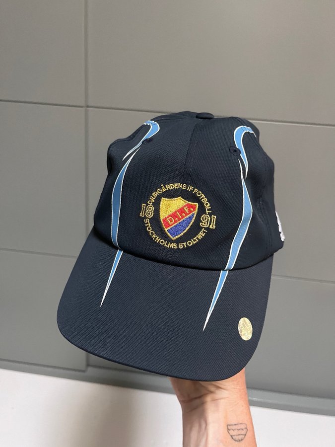 DJURGÅRDENS IF FOTBOLL FC ADIDAS keps blå strapback allsvenskan sköld cap hat