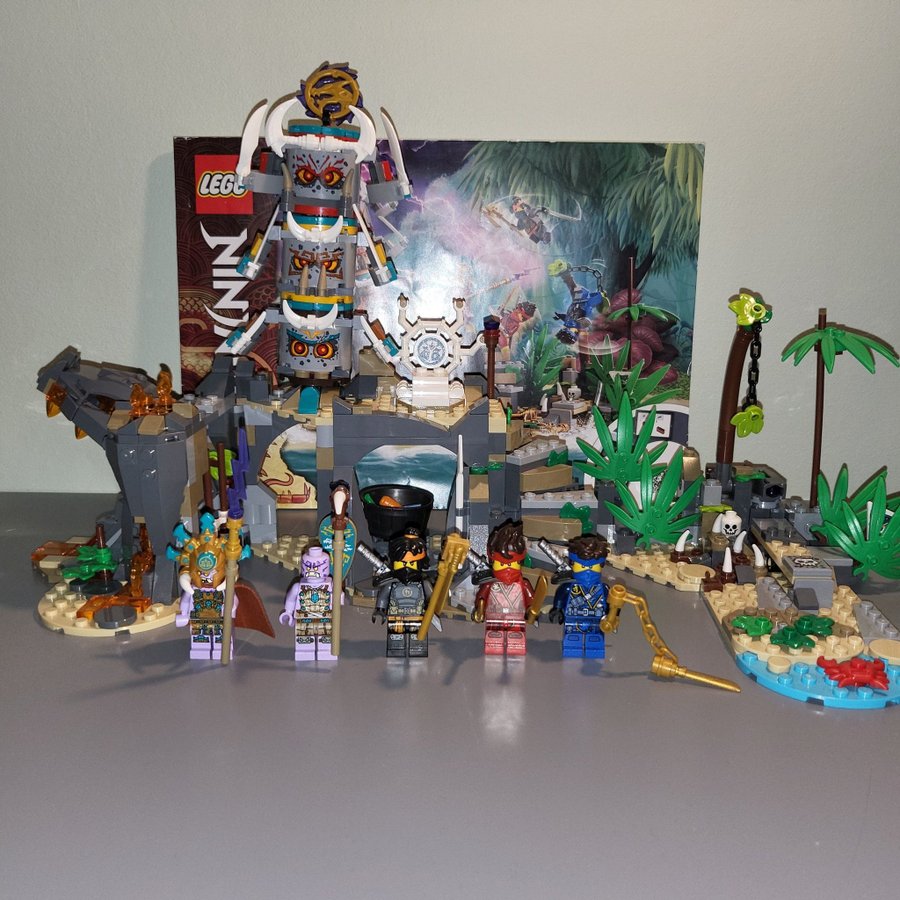 LEGO Ninjago 71747 The Keepers' Village