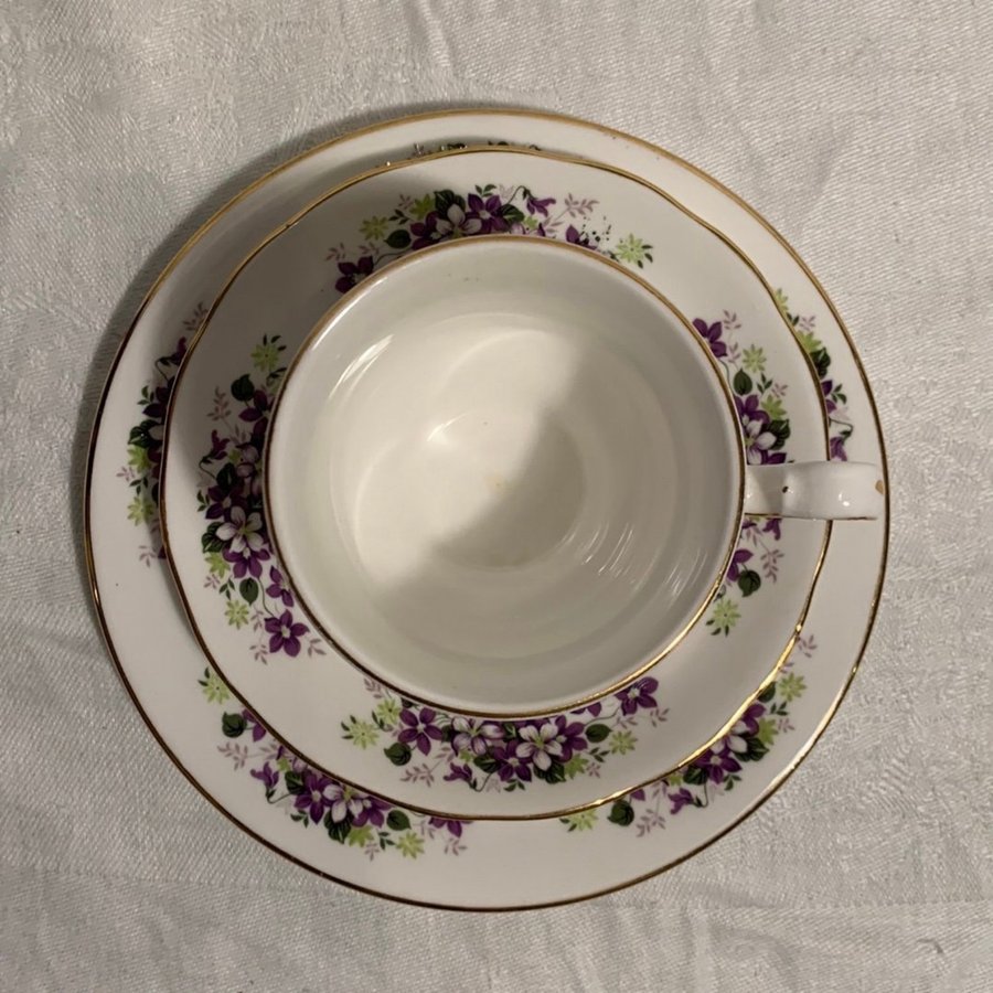 Queen Anne, bone china porslin