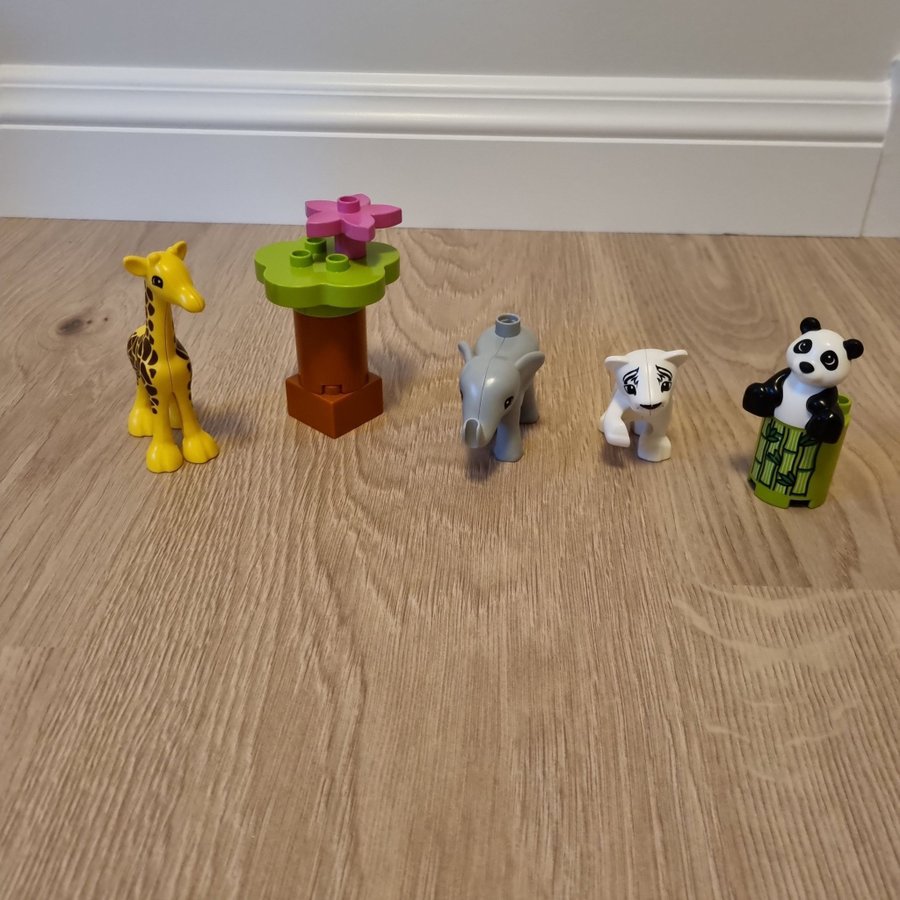 Lego Duplo 10904 Baby Animals 9 Pieces