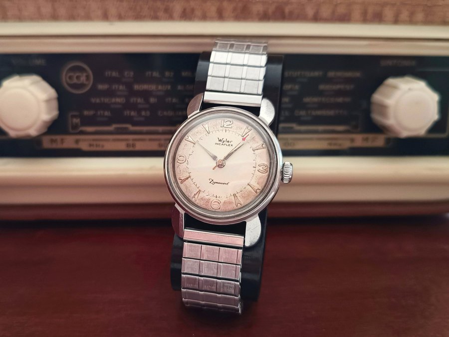 Vintage Swiss Made Wyler Art Deco Watch from the 50s