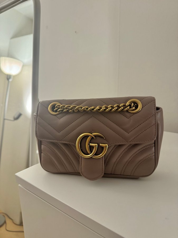 Gucci mini marmont