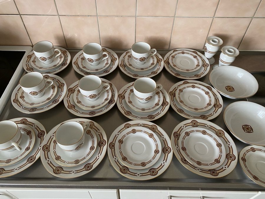 37 delar Fyrklövern kaffeservis