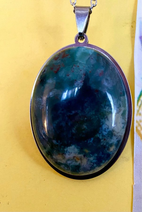 MOSSAGAT CABOCHON 40x30 mm.