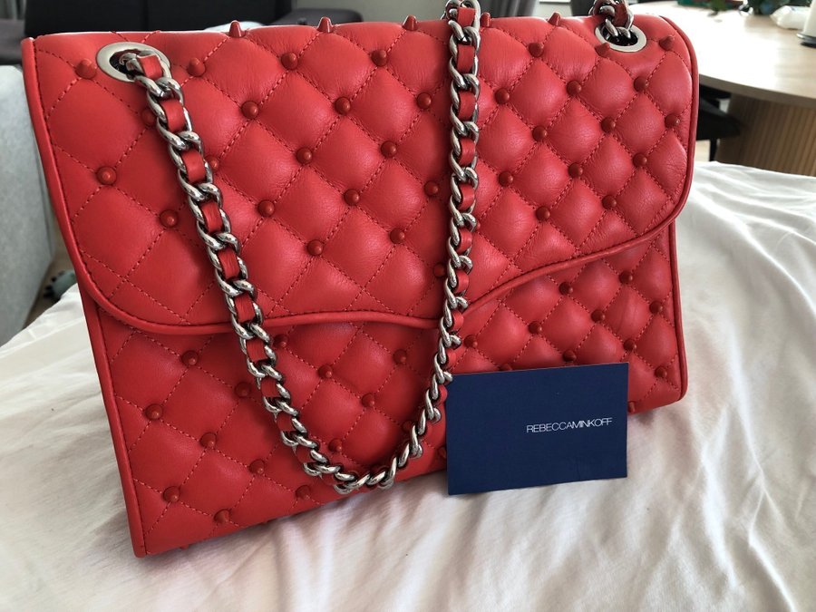 REBECCA MINKOFF studded quilted bag röd