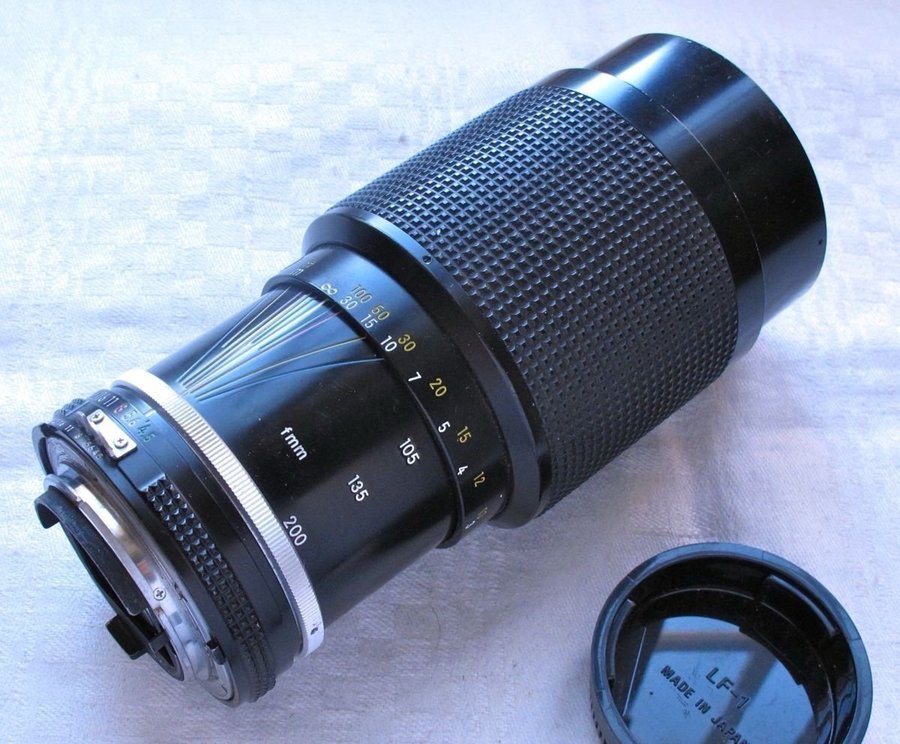 Nikon Zoom-Nikkor Ai-kopplad 80-200mm 1:4.5