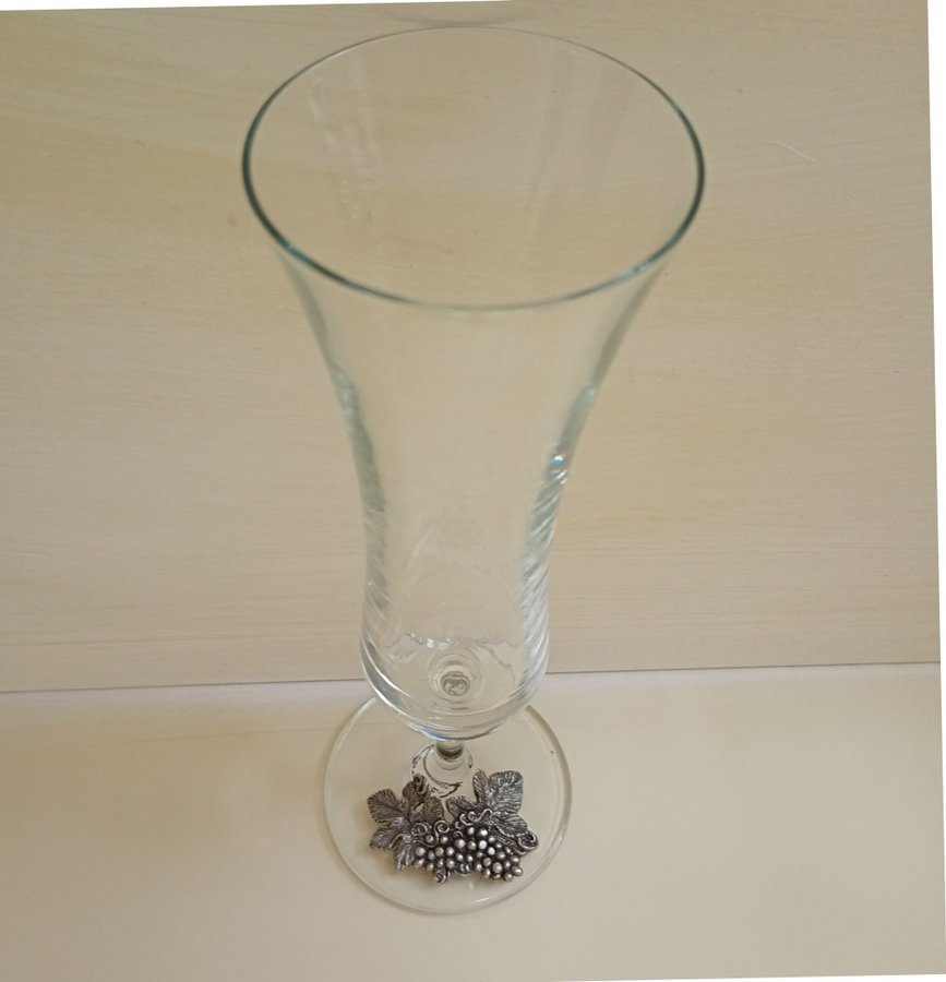 4 st champagneglas druvmotiv