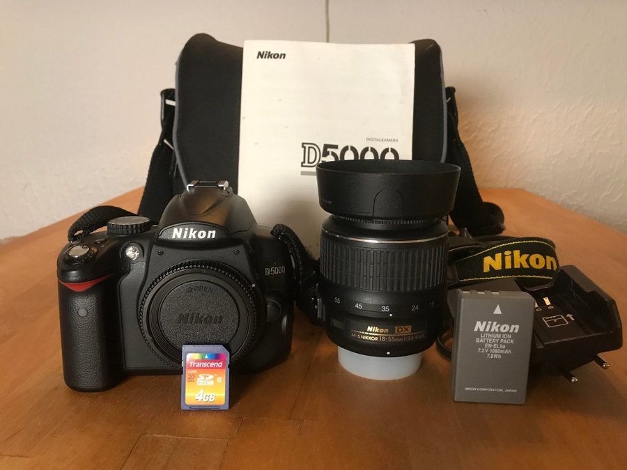 Nikon D5000 med objektiv