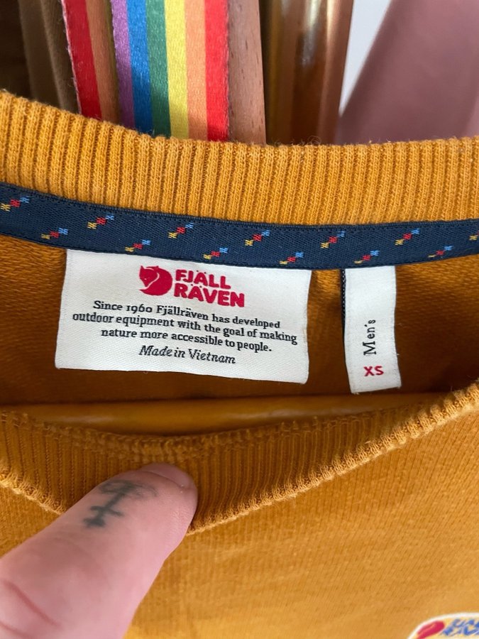 Fjällräven senapsgul tröja, storlek XS