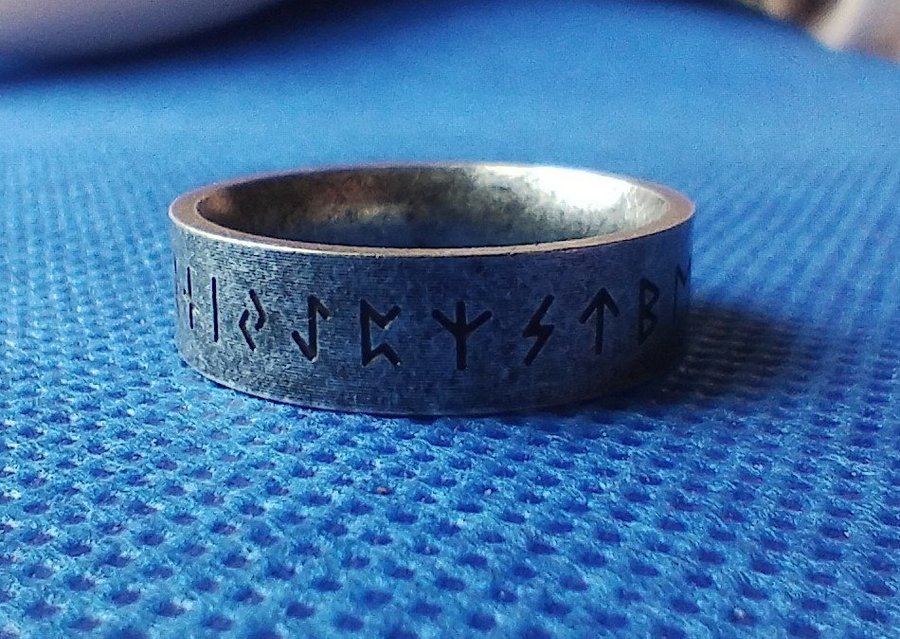 Runor Vikingaring Stålring Rostfritt stål 316L Ring 17.5