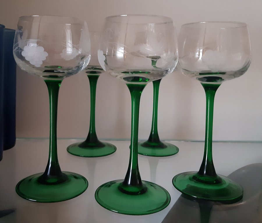 5 gröna emerald green Vinglas Alsace vitvinsglas kupa m etsad dekor grönt ben