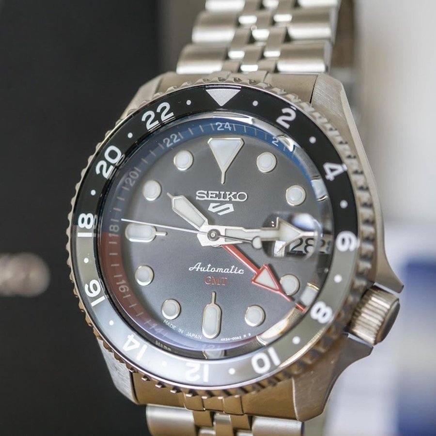 Seiko 5 Sports Automatik GMT SSK019