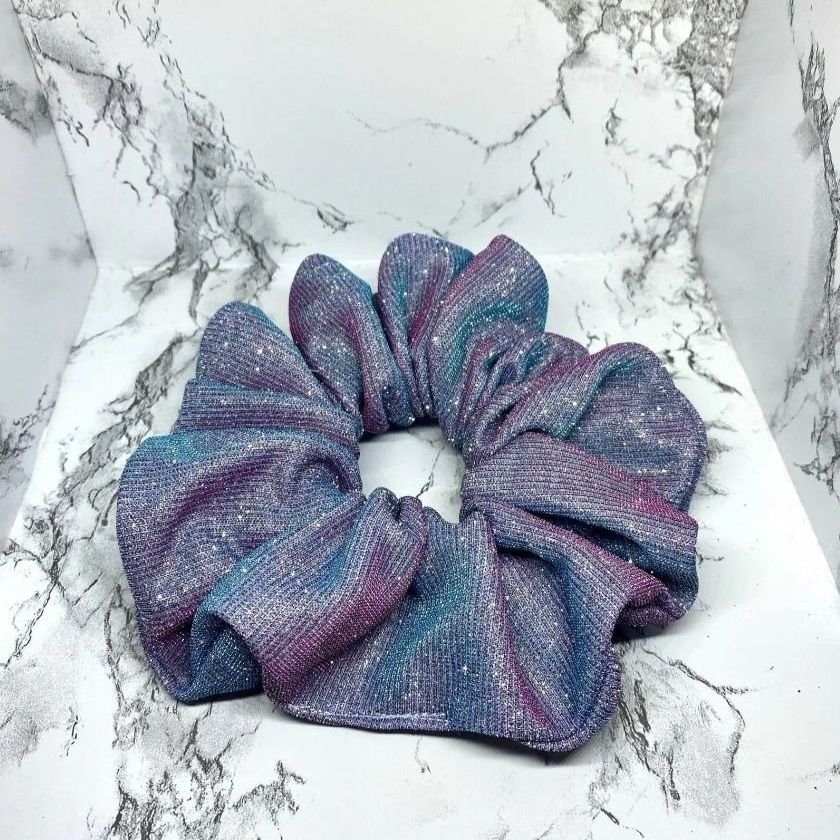 Blå lila glitter överdimensionerad XXL scrunchie hårsnodd Enchanted Scrunch NY