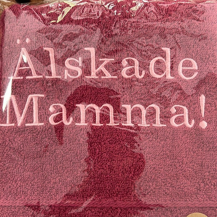 Broderat handduk 50cm x 100cm Älskade mamma!