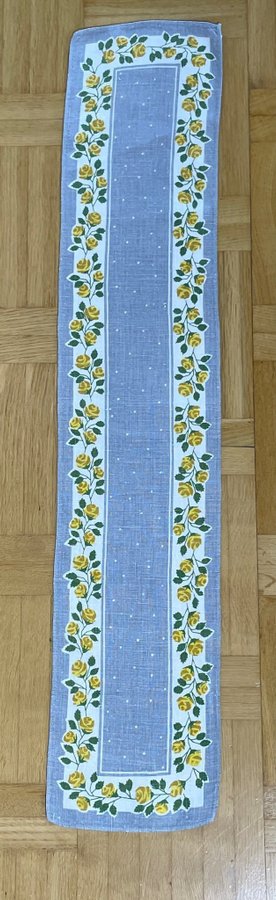 Retrotextil löpare i linne med rosmotiv 94 x 18 cm