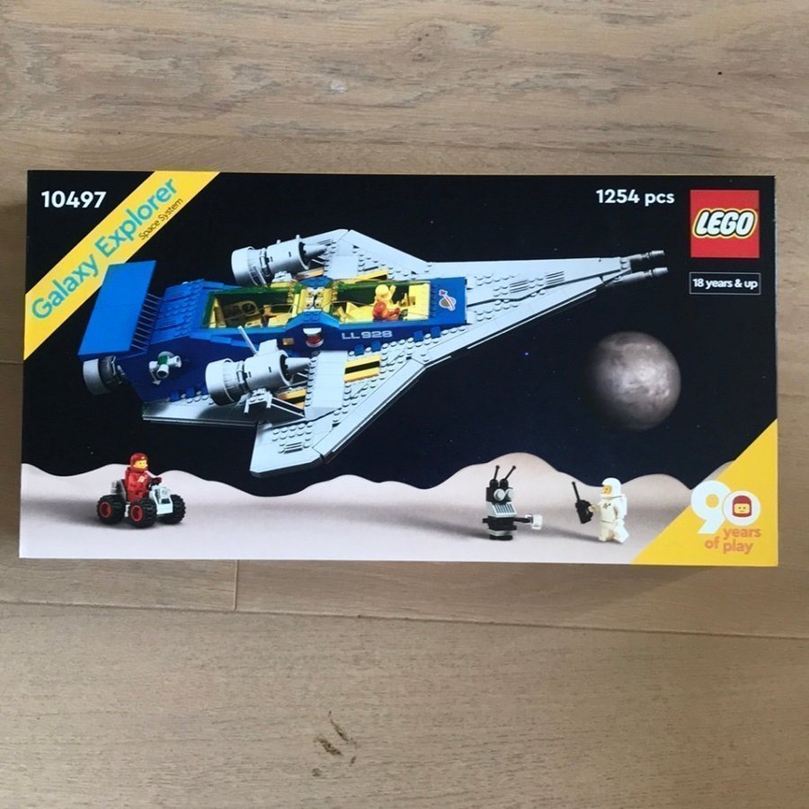 LEGO Icons Galaxy Explorer 10497 OÖPPNAD/HELT NY