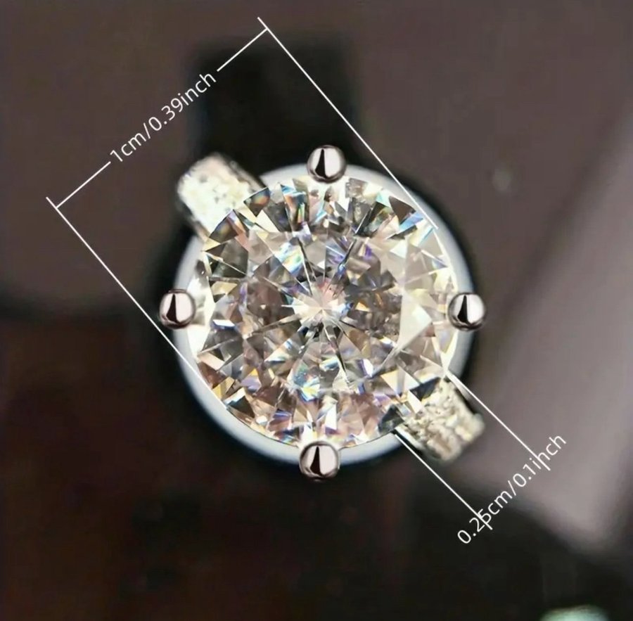 Helt Ny exklusiv ring i 925 silver pläterad Cubic Zirkon stenar ring str. 18mm