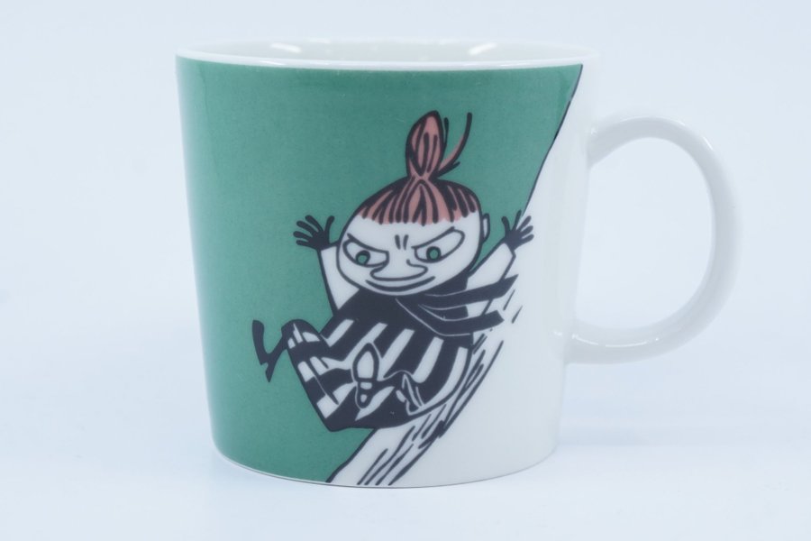 Muminmugg Lilla My glider, grön / Moomin Mug Little My Sliding