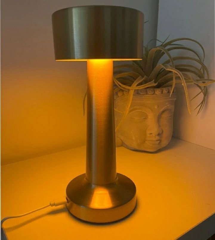 Retro bordslampa i mässing dimbar