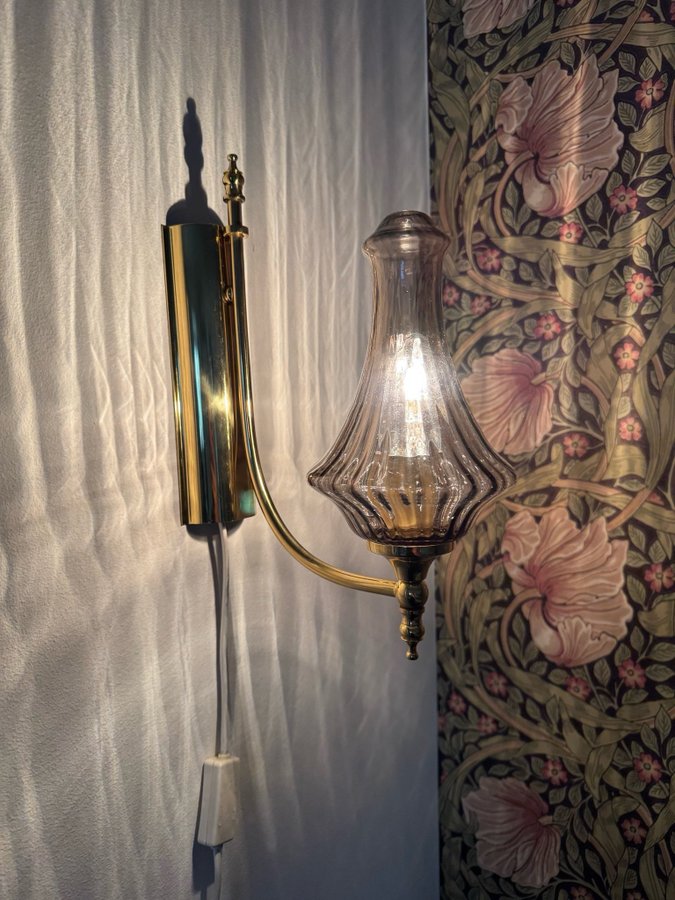 GB Wiberg 355 vintage Vägglampa i mässing, sekelskifte jugend