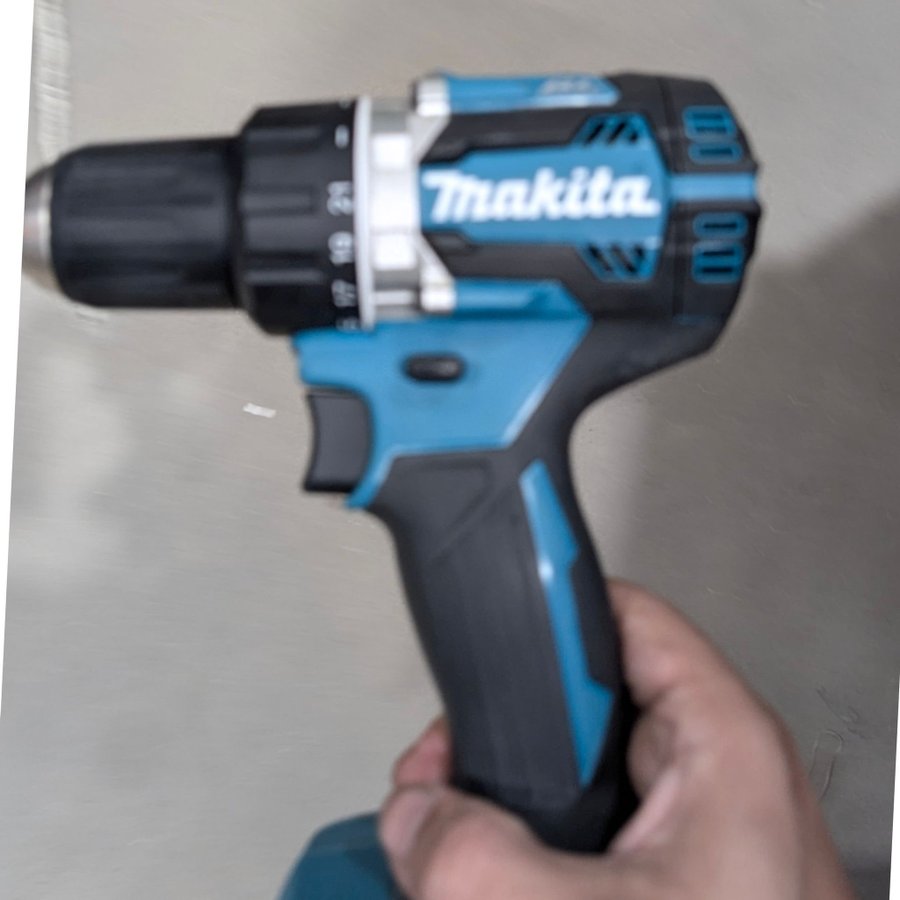 Makita Borrmaskin