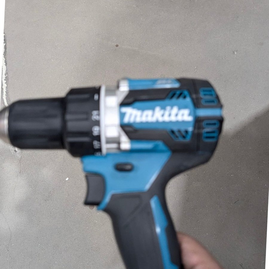 Makita Borrmaskin