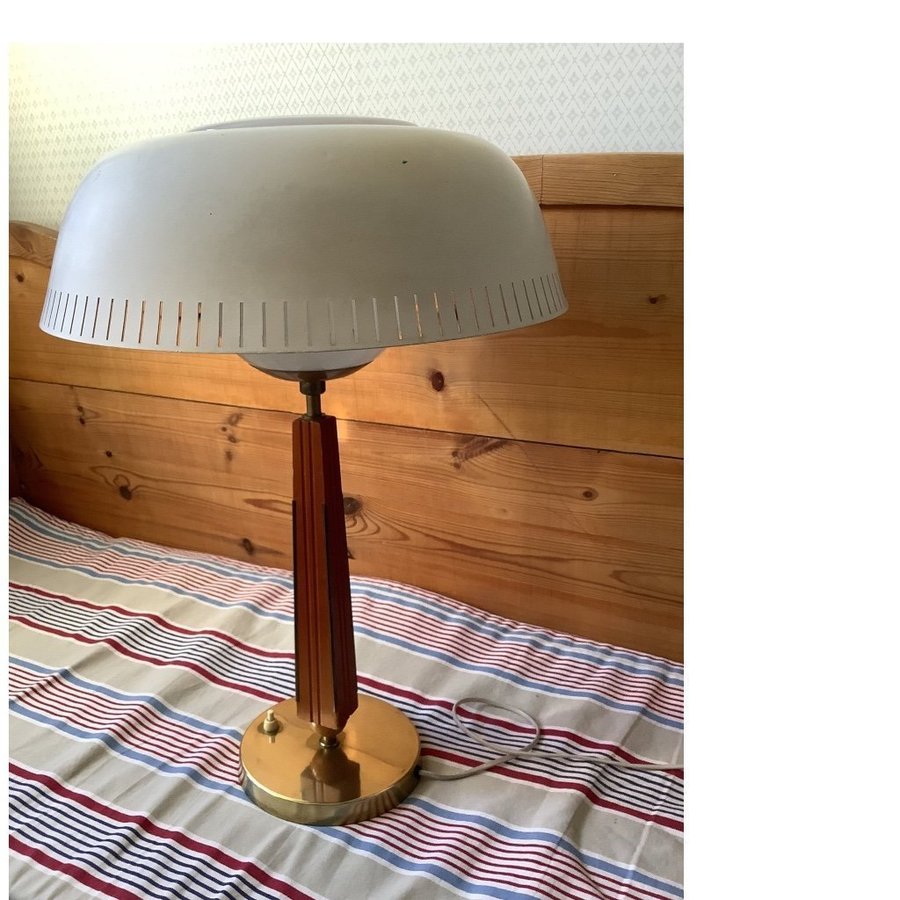 Svensk bordslampa retro