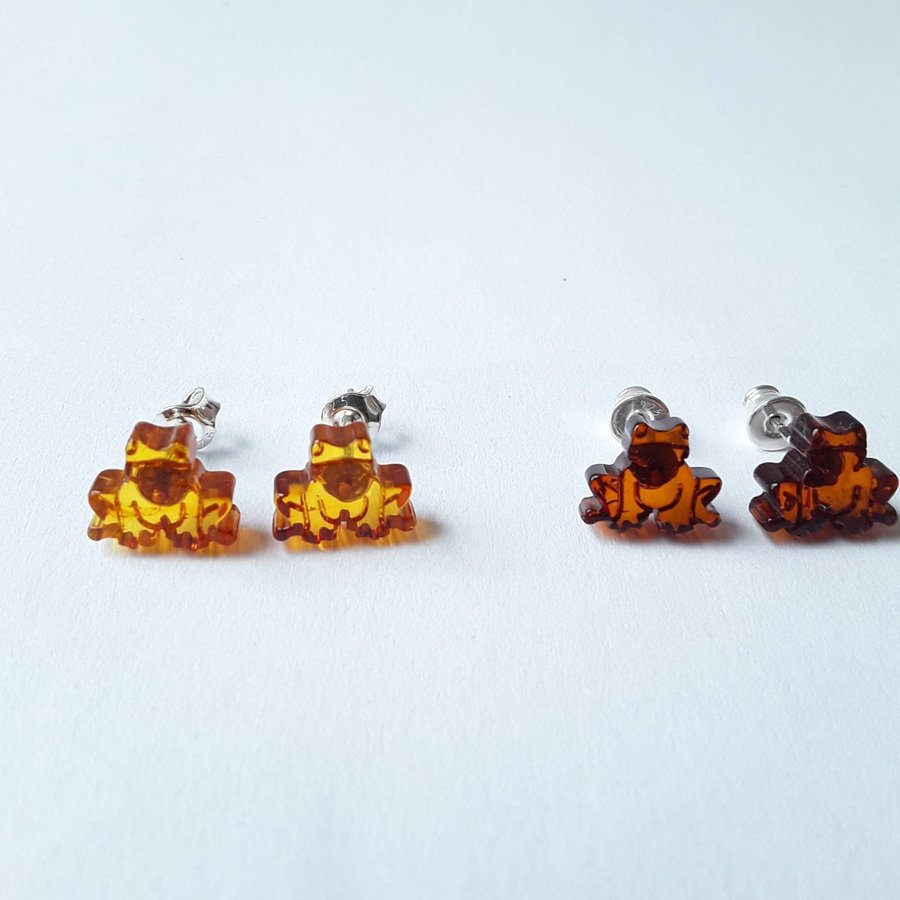 Baltic amber frog and 925 sterling silver stud earrings Brown gem silver studs