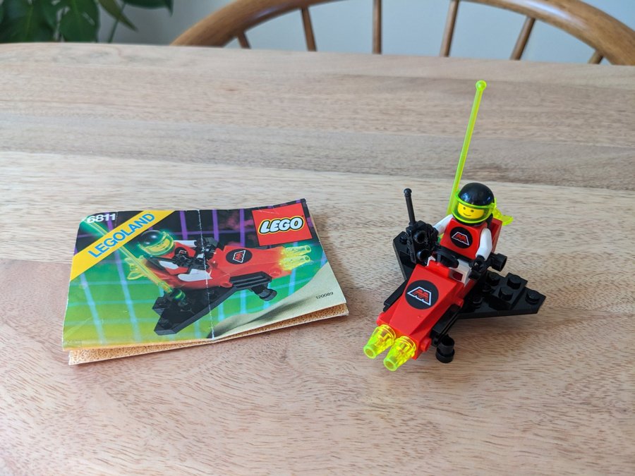 Lego 6811 - Pulsar Charge