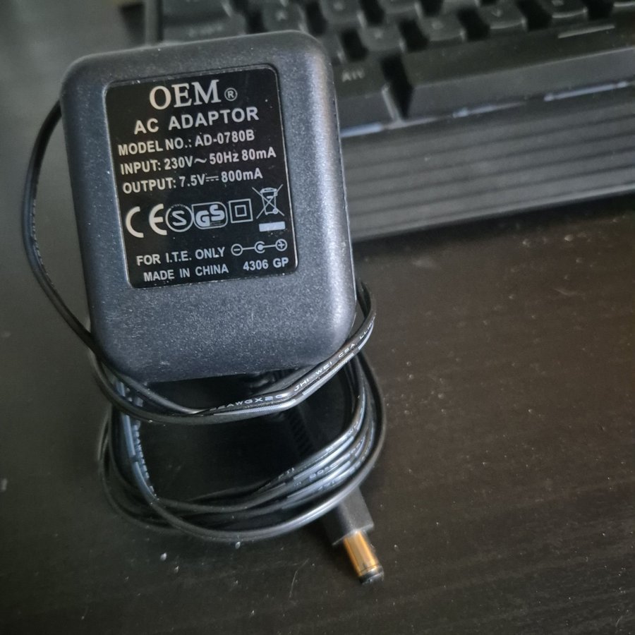 Ac adaptor